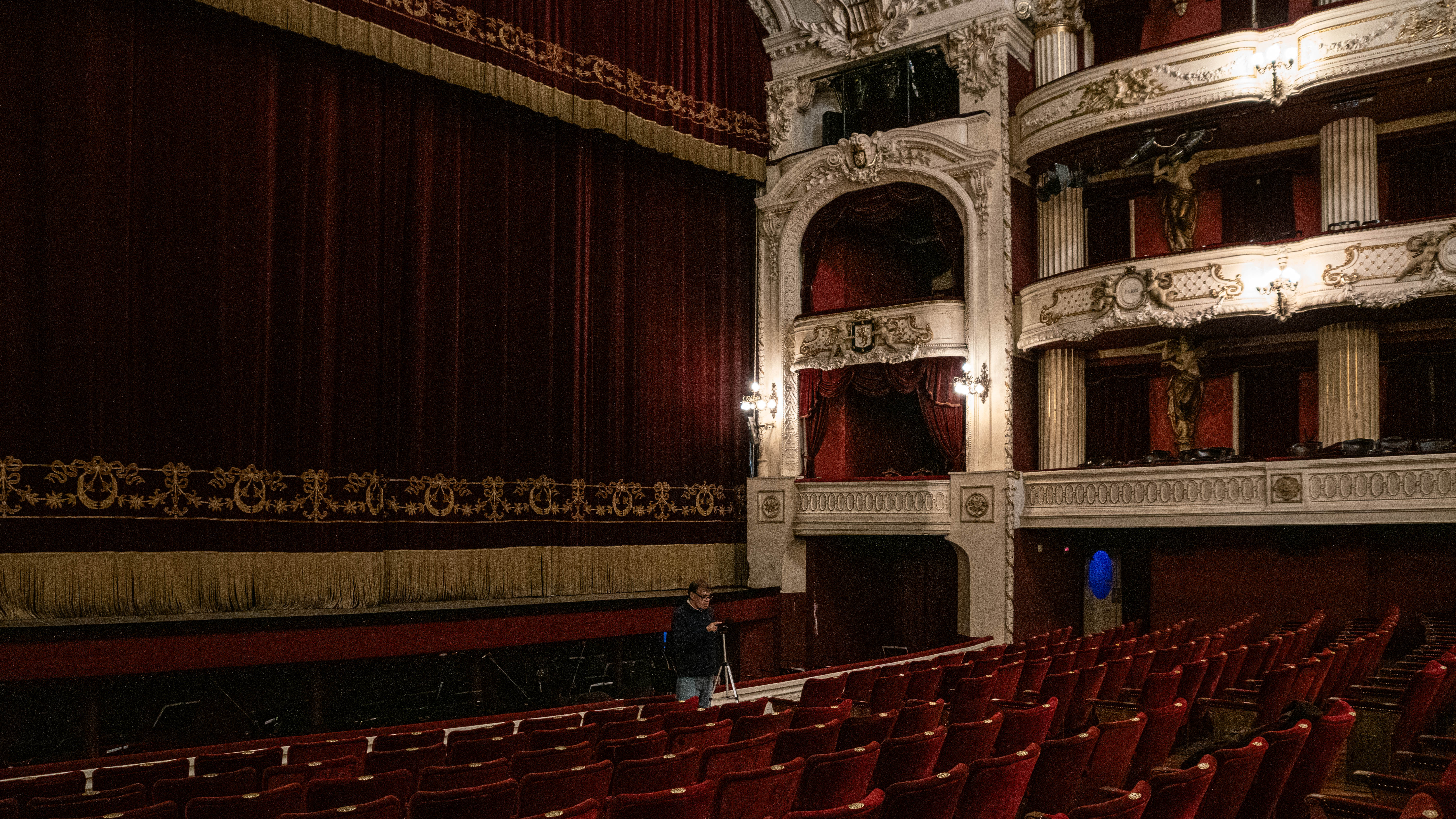 Medición acústica y registro patrimonial en teatro histórico